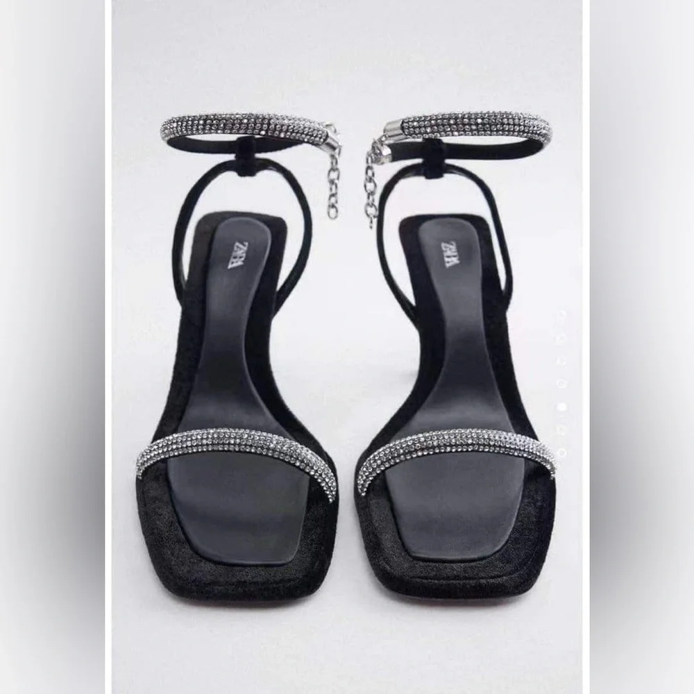 ZARA HIGH-HEEL STUDDED‎ SANDALS